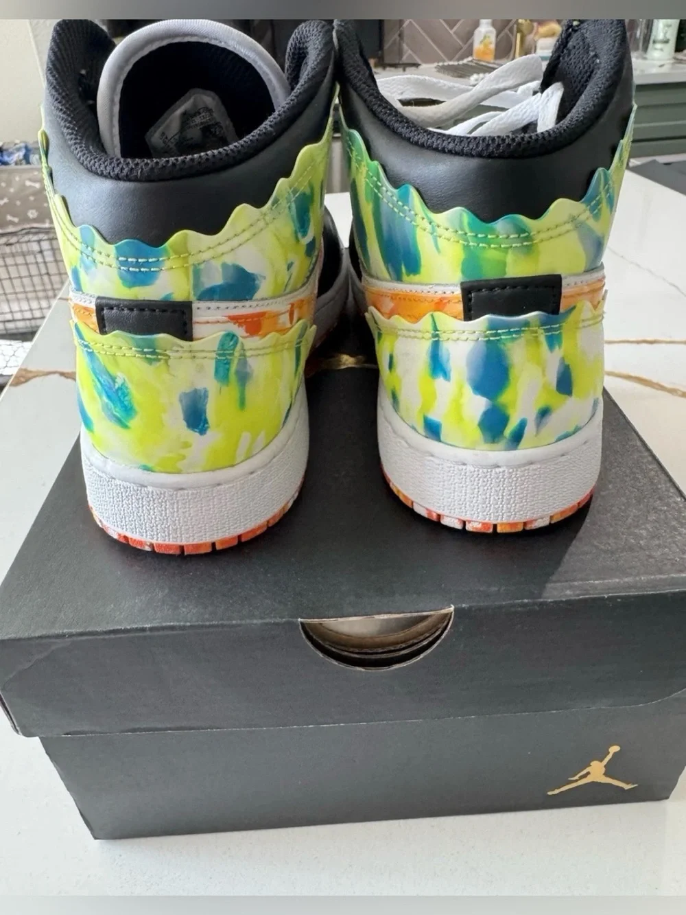 RARE Air Jordan 1’s Mids, Melting, Size 6Y